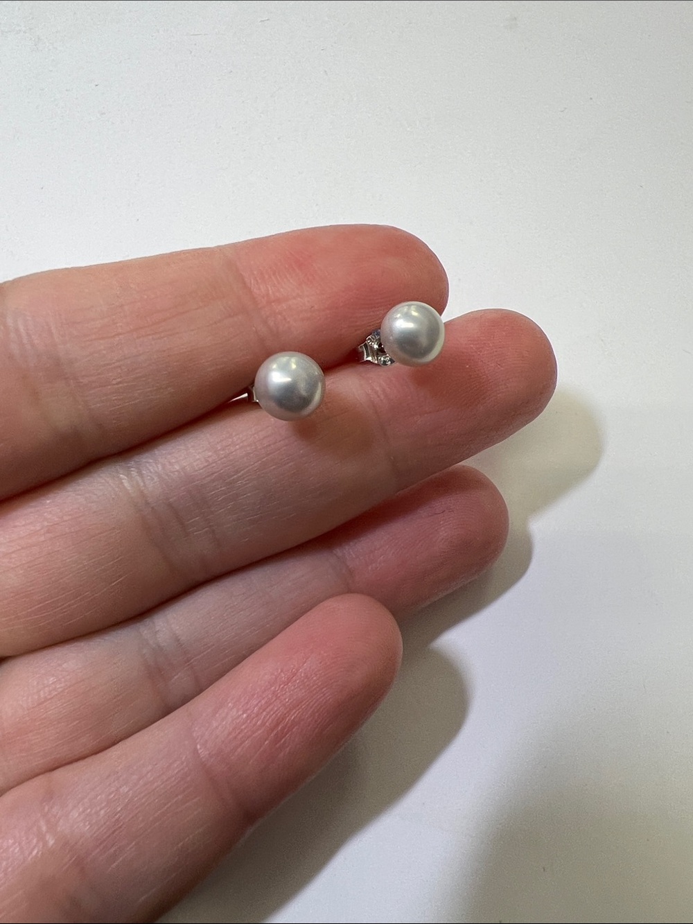 925 silver Genuine Freshwater silver color pearl- Timeless Women's Jewelry